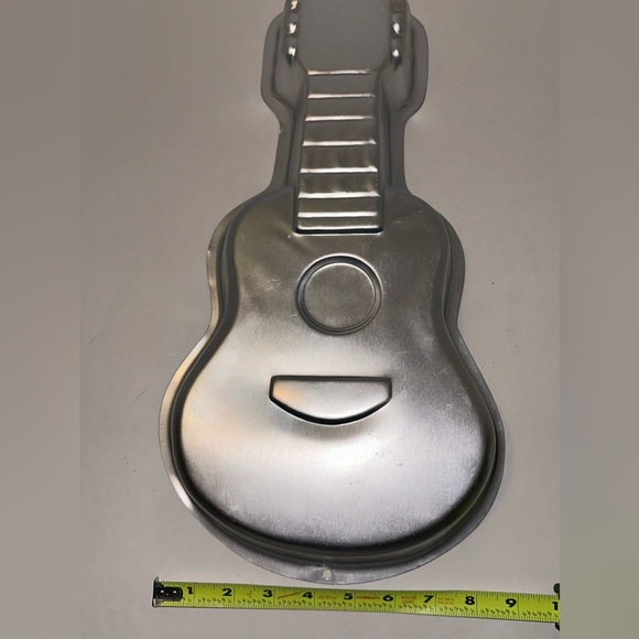 Wilton Cake Pan - Picture 5 of 6